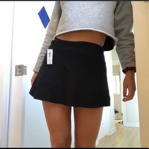 VINTAGE Aritzia Black Skirt!!!
